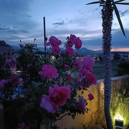 Atico Flores Y Mar Apartment *