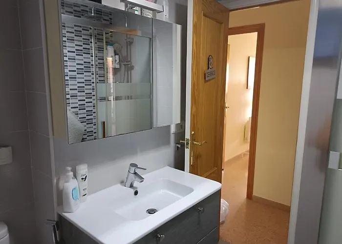 Apartament Atico Flores Y Mar *